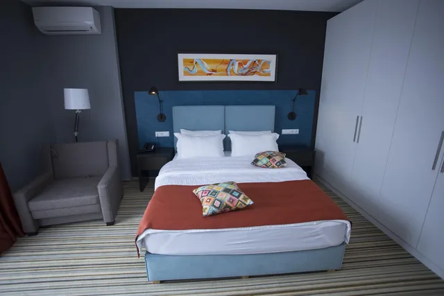 Deluxe Triple Room:، Tangerine Apart Hotel Batumi 9/10