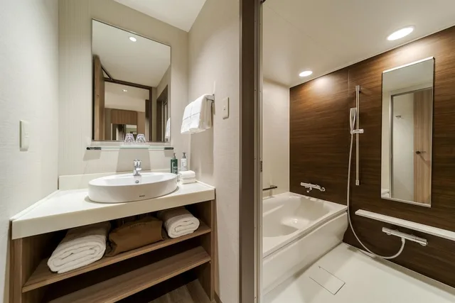 Deluxe, Twin Beds, Ocean View, High Floor, The Square hotel Yokohama Minatomirai 5/5