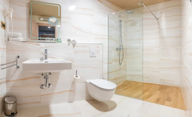 غرفة سوبيريور بسرير كينج بشرفة، Priska Med Luxury Rooms 3/4