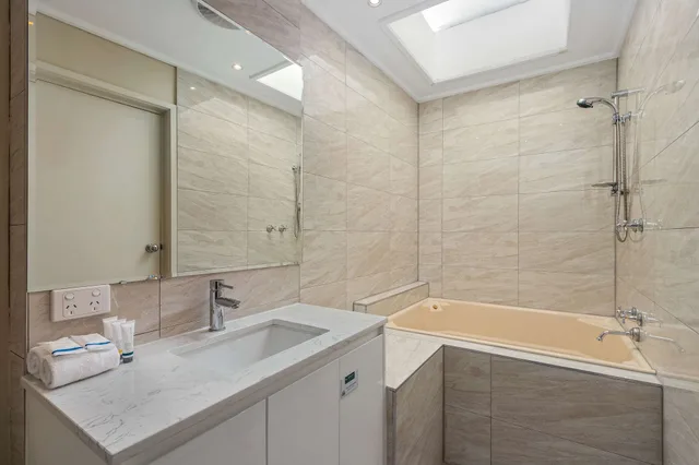 استوديو تنفيذي بسرير كوين، Knox International Hotel and Apartments 1/2