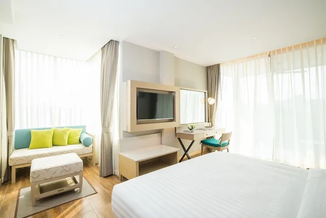 Avani, Deluxe, King Bed, Hot Tub، Avani Hua Hin Resort 2/5