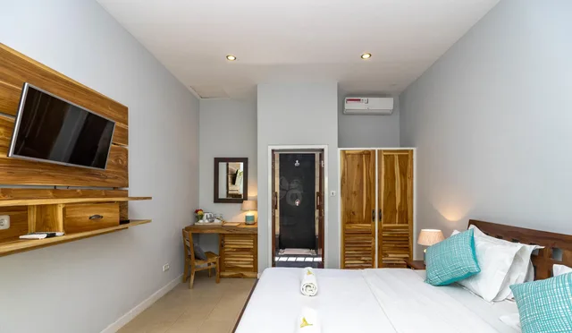 غرفة بسريرين منفصلين بإطلالة على الحديقة، Bale Sampan Bungalows 1/10