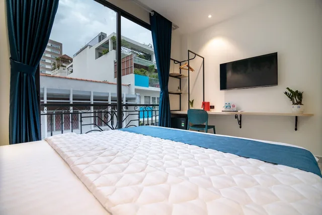 Deluxe, Single, Queen Bed, Bin Bin Hotel 16 - Near Bui Vien Walking Street 7/10