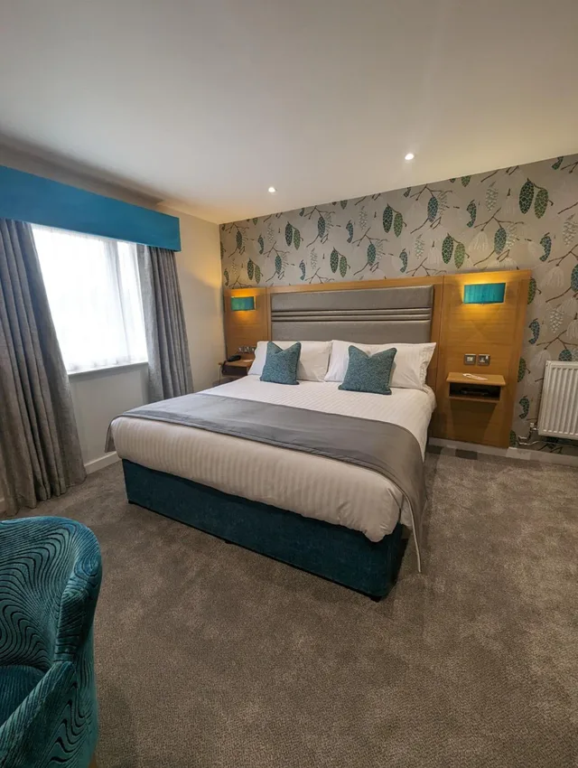 Executive, Double Bed, Briar Court Hotel 6/10