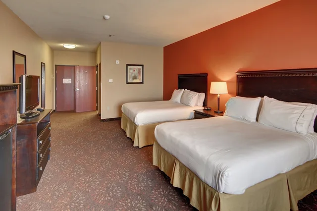 غرفة قياسية بسريرين كوين، Holiday Inn Express Hotel And Suites Altus 2/6