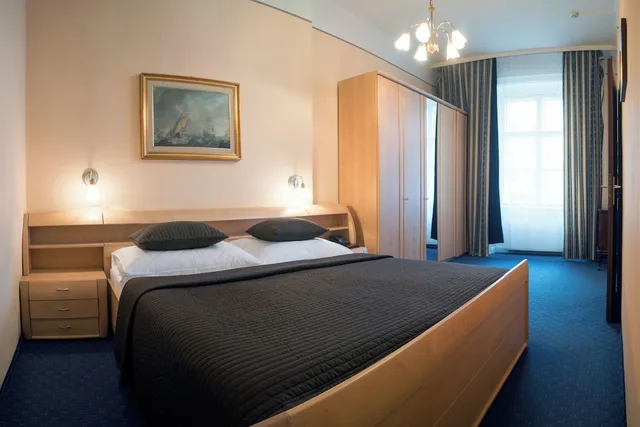Room, Double Bed, Bajazzo 3/10