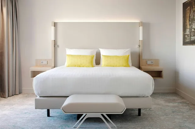 غرفة بسرير كوين، Courtyard Paris Gare de Lyon 1/4