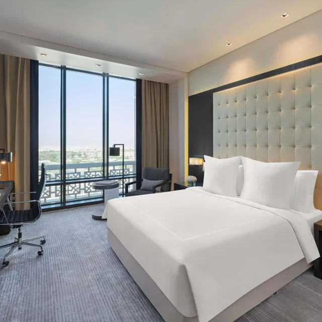 جناح ملكي بـ3 غرف نوم، فيرمونت الرياض(Fairmont Riyadh) 1/3
