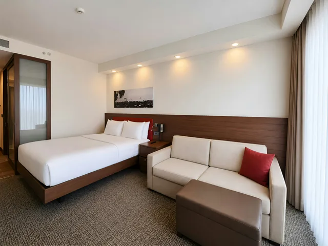 غرفة بسرير كوين مع أريكة، HAMPTON BY HILTON SAMSUN 2/3