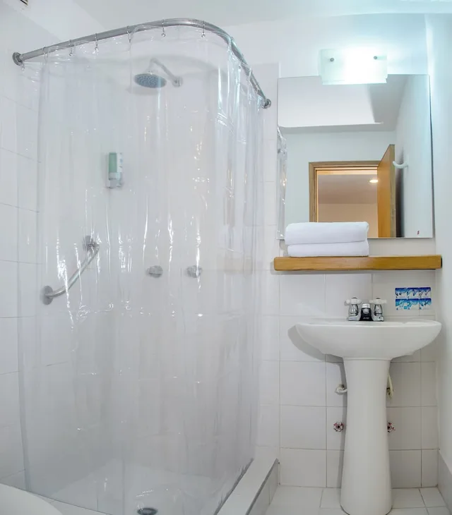 غرفة ثلاثية بثلاثة أسرّة، Be La Sierra Hotel 8/8
