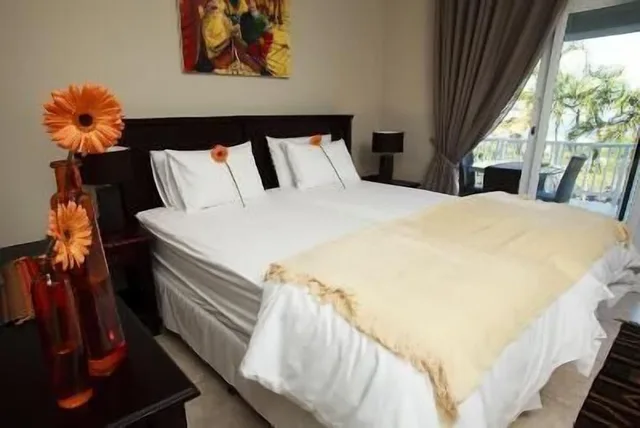 غرفة بسرير كوين بإطلالة على البحر، Seaview Manor Exquisite Bed & Breakfast 3/4