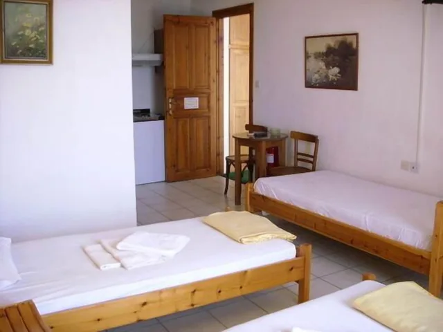استوديو ثلاثي بثلاثة أسرّة بإطلالة على البحر، Azalea View Skiathos Studios 6/8