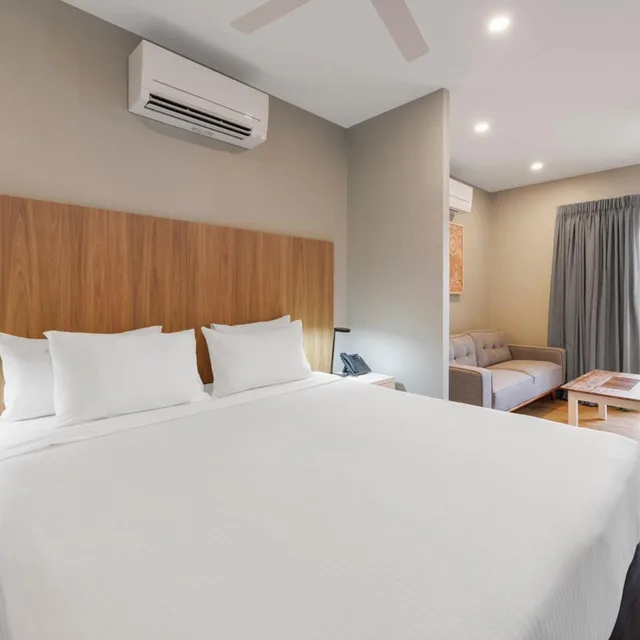 شقة بغرفة نوم واحدة، Best Western Plus North Lakes Hotel 1/7