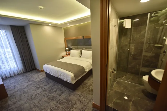 غرفة سوبيريور بسرير مزدوج بإطلالة على المدينة، Four Seven Hotel 4/6