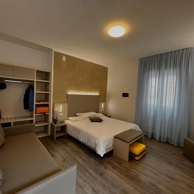 غرفة كومفورت ثلاثية، Hotel Etna 3/10