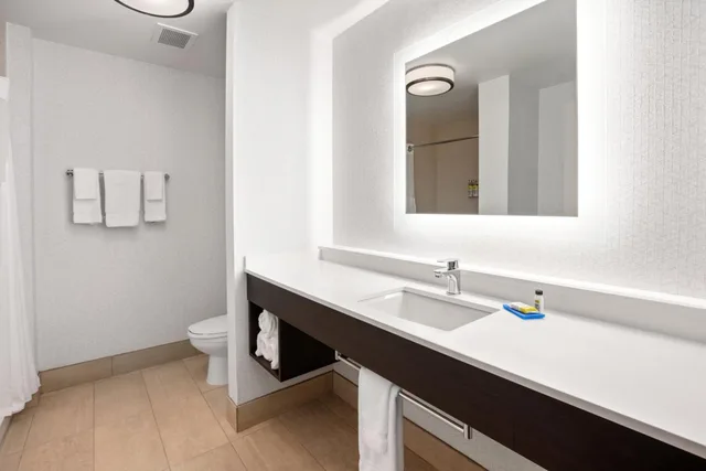 جناح تنفيذي، Holiday Inn Express Hotel Suites A Marysville 3/4