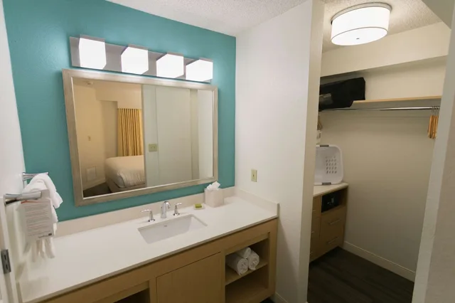 جناح بسرير كينج وسرير كوين بغرفتي نوم، Sonesta ES Suites Orlando International Drive 6/14