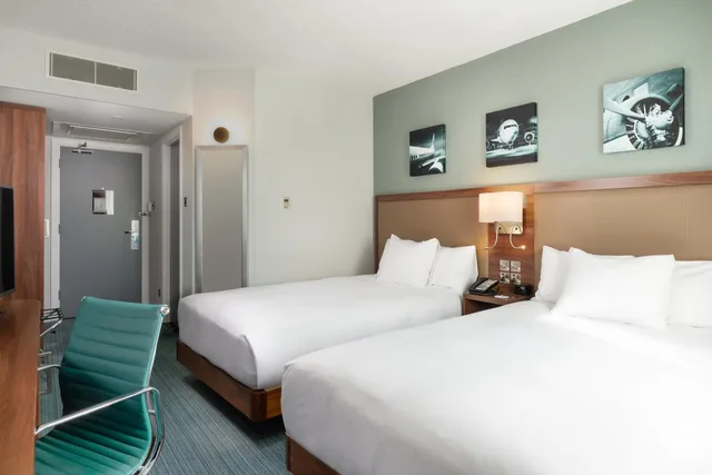 غرفة عائلية بسريرين، Hilton Garden Inn London Heathrow Airport 1/6