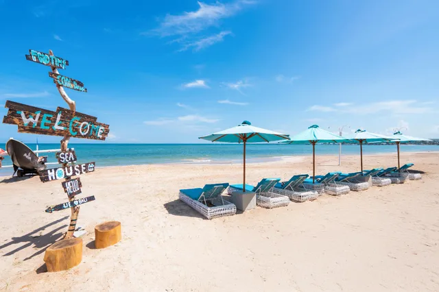 Manukrawa, Queen Bed، Jimbaran Bay Beach Resort & Spa by Prabhu 2/2