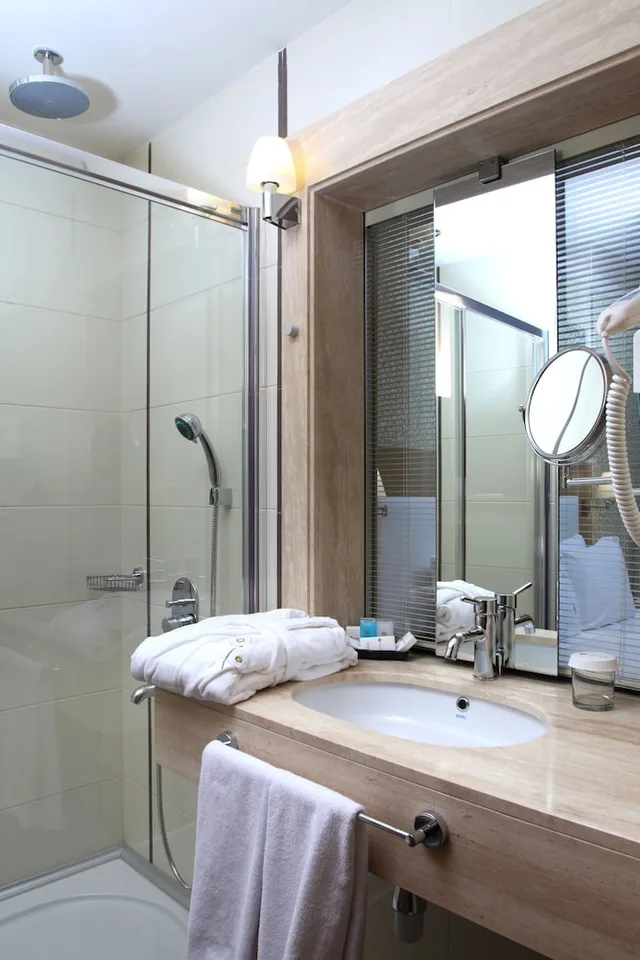 غرفة قياسية بسريرين منفصلين، Masel Hotel 4/5