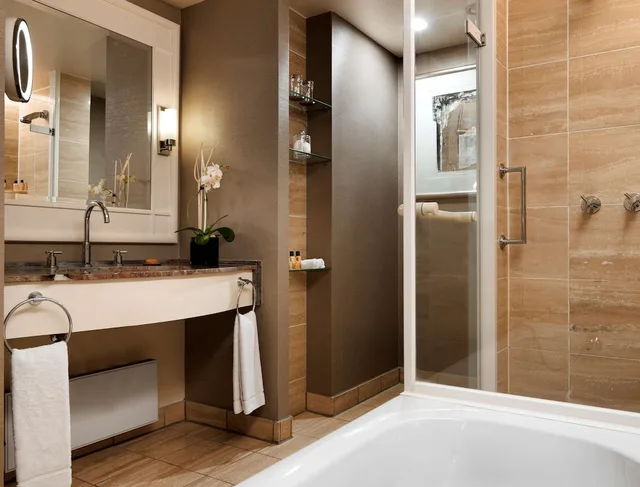 غرفة بسريرين كوين، Hyatt Regency Cologne 4/5