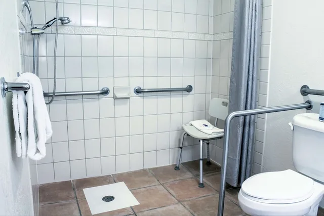 Standard, King Bed, Accessible, Motel6 Bishop, CA 8/8