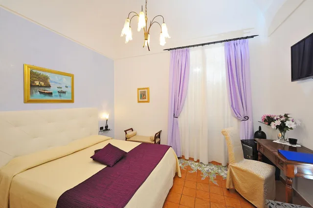 غرفة ديلوكس بإطلالة على البحر، Hotel Villa Annalara 6/10