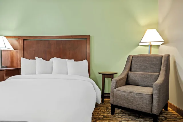 جناح بسريرين كوين بمطبخ لذوي الإعاقة، Ledgestone Hotel Billings 5/8