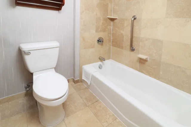 جناح استوديو بسريرين كوين مع أريكة بمطبخ صغير، Hampton Inn Chihuahua 3/4