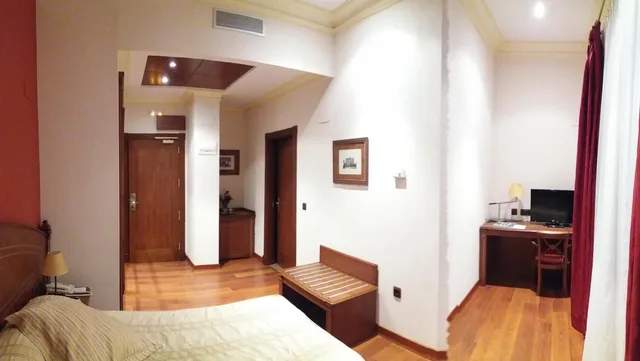 Room, Twin Beds, Accessible, Hotel Palacio De La Magdalena 5/10