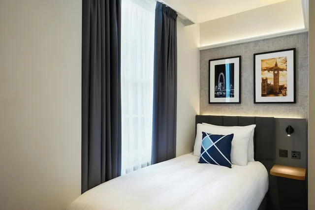 غرفة بسرير فردي، Comfort Inn London - Westminster 1/9