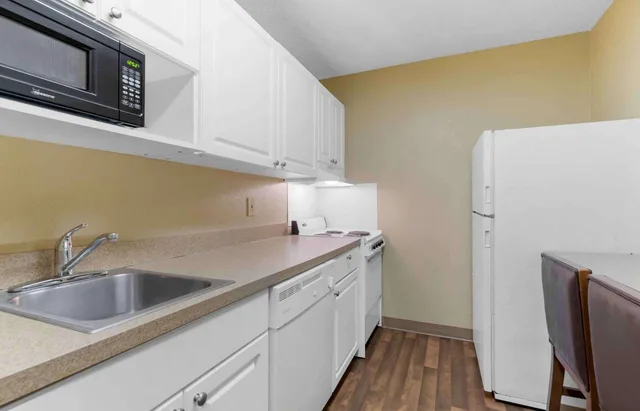 استوديو ديلوكس بسريرين كوين، Extended Stay America - Corpus Christi - Staples 8/10