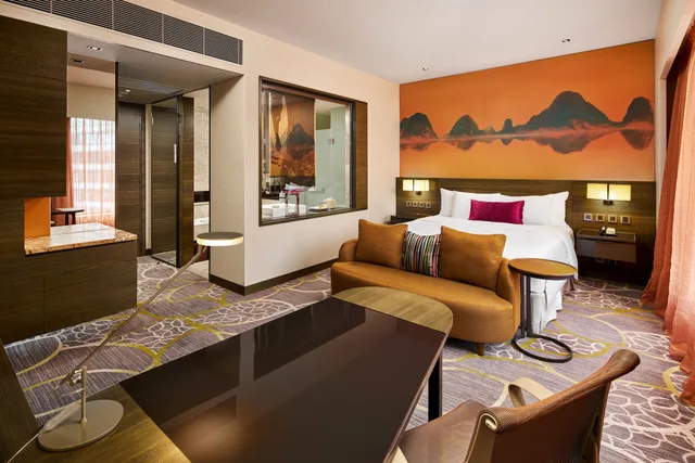 غرفة بريميوم بسرير كينج بإطلالة على المدينة في طابق مرتفع، The Royal Garden Kowloon East 6/10