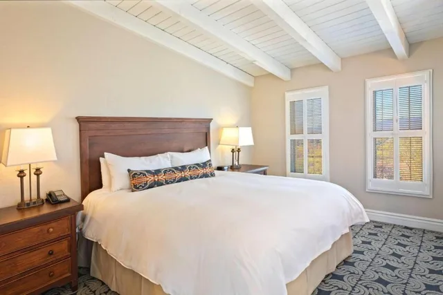 غرفة بسرير كينج، Westward Look Wyndham Grand Resort and Spa 1/2