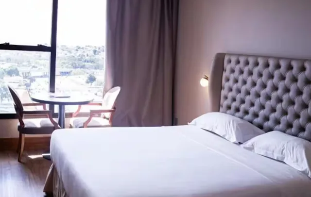 غرفة قياسية مفردة بسرير مزدوج، Ouro Minas Hotel Belo Horizonte, Dolce by Wyndham 2/4