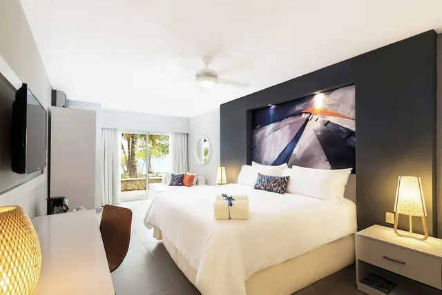 Essentia, King Bed, Ocean View، Emotions by Hodelpa - Juan Dolio 2/4