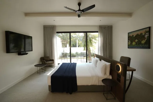 جناح، Resort Country Club, Manesar-WorldHotels Distinctive 8/10