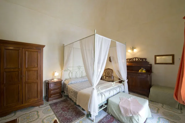 جناح بسرير مزدوج، L Antico Borgo Dei Limoni 2/3