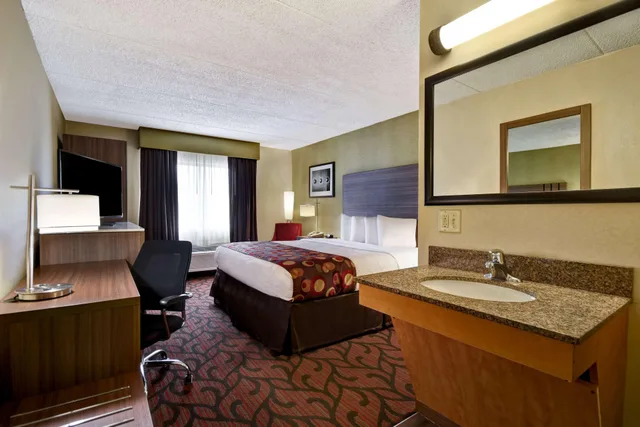 Room, Accessible, Best Western Rochester Marketplace Inn 3/7