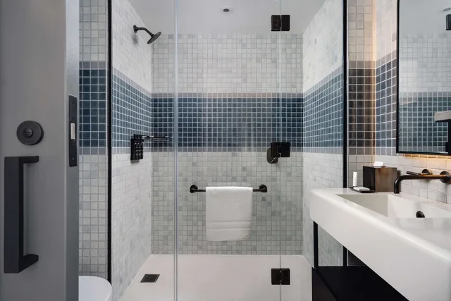 Urban, King Bed، Arlo Midtown 4/5