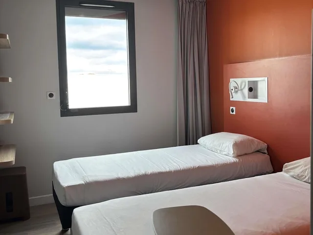 غرفة بسريرين منفصلين، ibis budget Rennes Route de Lorient 6/10