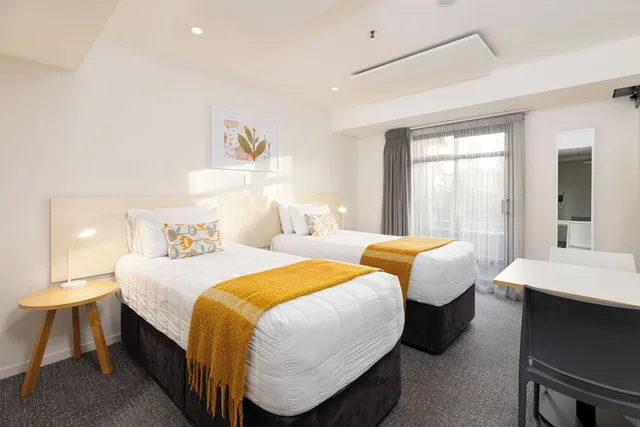 غرفة كلاسيكية بسريرين منفصلين بحمام مشترك، Hotel Give 3/9