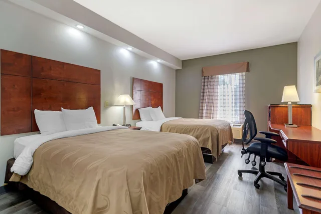 غرفة بسريرين مزدوجين، Quality Inn Newnan - Atlanta South 1/7
