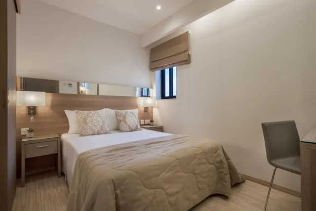 غرفة اقتصادية مفردة، Plaza Regency Hotels 4/5