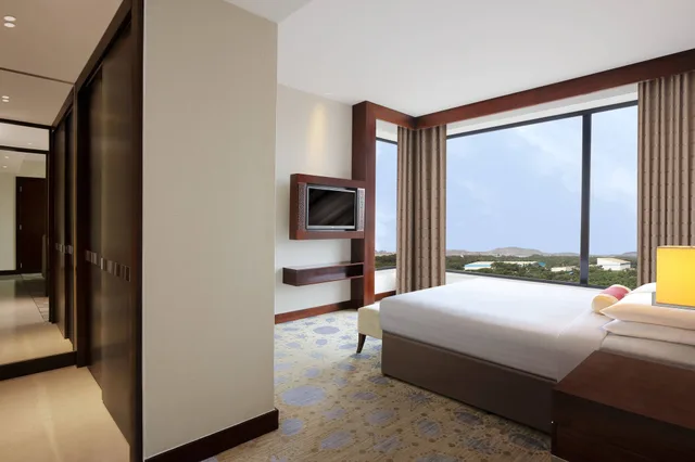 جناح تنفيذي بسرير كينج بغرفة نوم واحدة، Courtyard By Marriott Pune Chakan 2/8