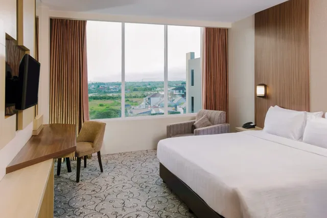 premier, Aston Gorontalo Hotel & Convention Center 3/6