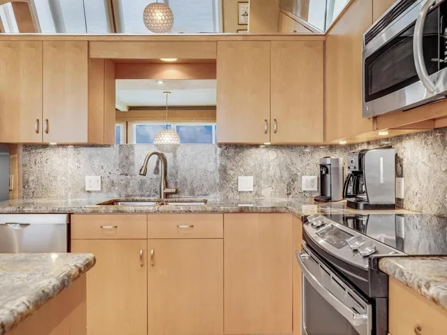 2 Bedrooms, Condo, King and Twin Beds, Ocean Front، Makena Surf - Destination Resorts Hawaii 9/10