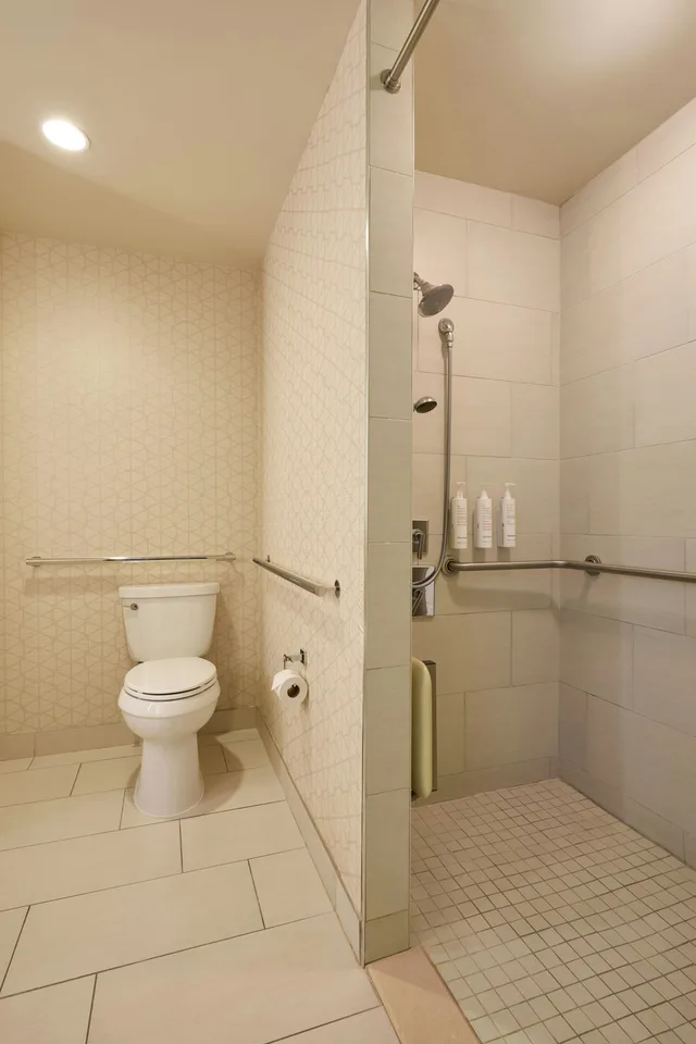 غرفة بسريرين كوين، MARRIOTT MARQUIS HOUSTON 4/10