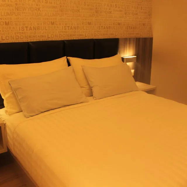 غرفة تنفيذية بسرير كينج، Luminor Hotel Jambi 3/4