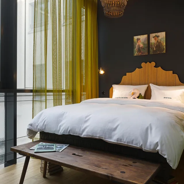 غرفة بسرير كينج، 25hours Hotel The Royal Bavarian 1/9